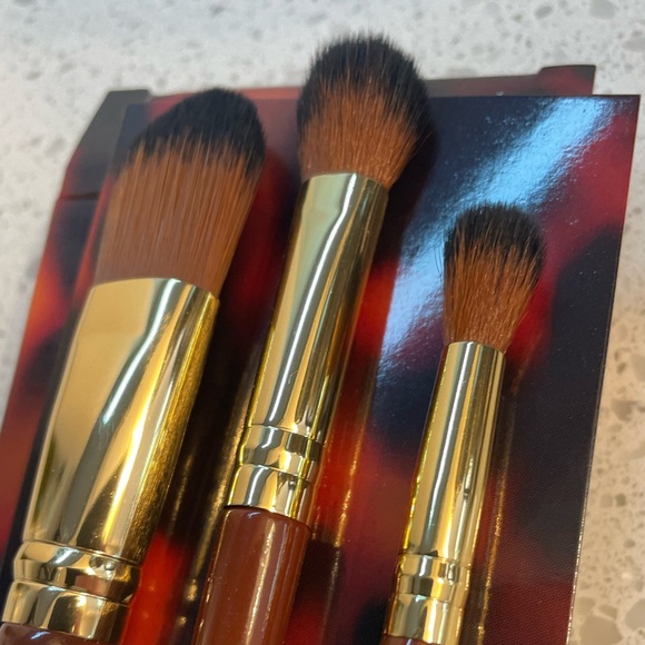Spectrum makeup brush set New! - Picture 2 of 6